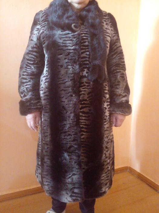 Продам шубку мутон б/у(одевали 2 раза)Воротник норка