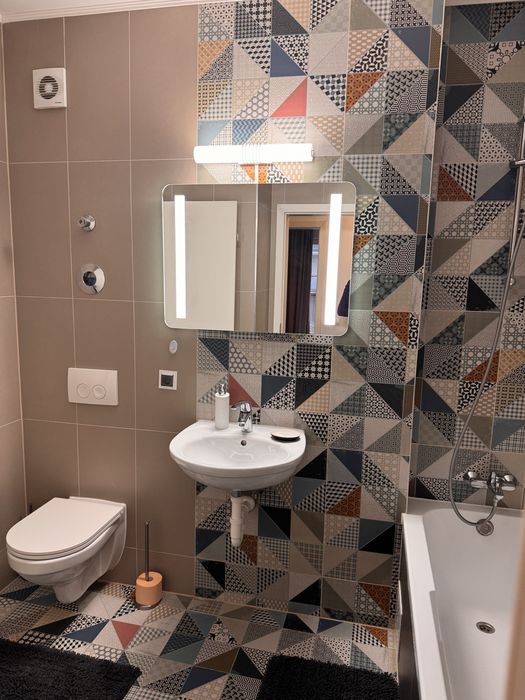 Apartament 3 camere de inchiriat