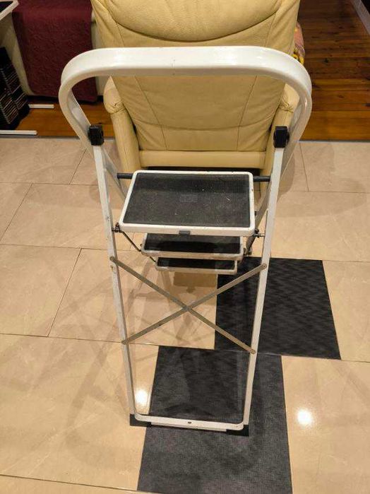 Продавам стълба - домакинска