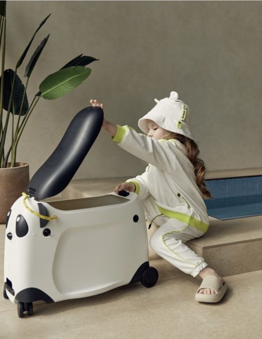 Продам летский чемодан