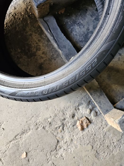 4 anvelope vara 2x255 35 19 si 2x225 40 19 Pirelli Runflat.