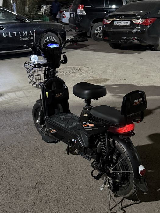 Продаю электроскутер SUP