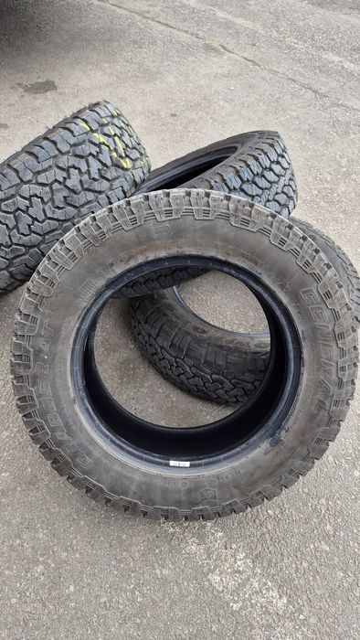 ПРОДАВАМ 4 бр. гуми General Grabber AT3 215/65 R16C (товарни)