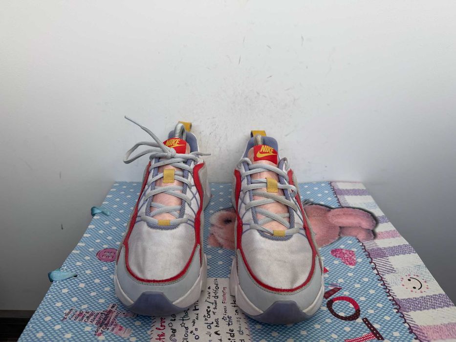 Nike Ryz 365 White Track Red''оригинални маратонки 39 номер