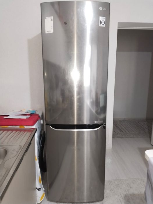 Холодильник LG  2 метр