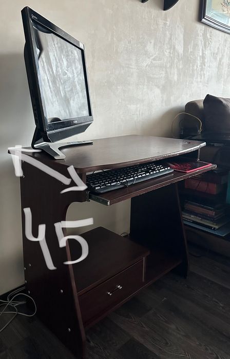 Стол компьютерный