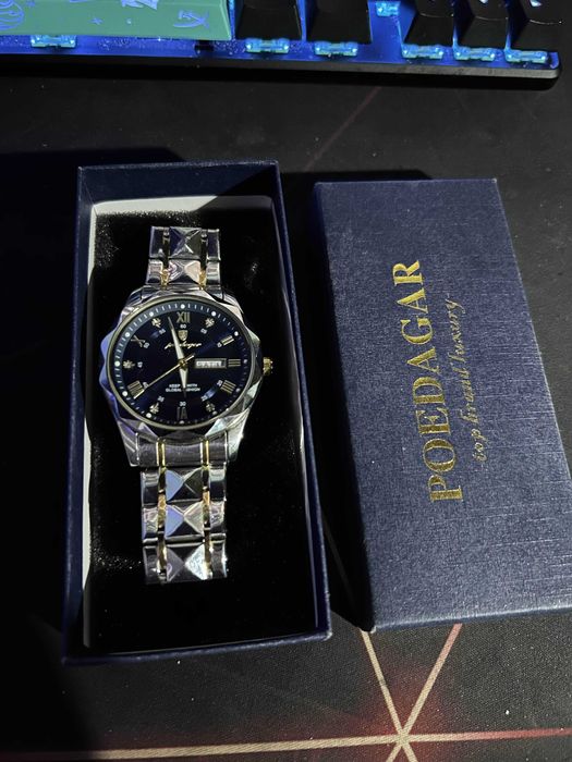 Луксозен Часовник