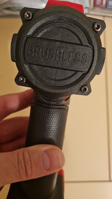 Bormasina milwaukee 18v