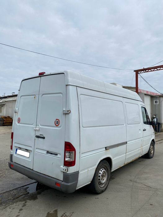 Mercedes Benz Sprinter 308CDI-dubă izoterma Santuhalm • OLX.ro