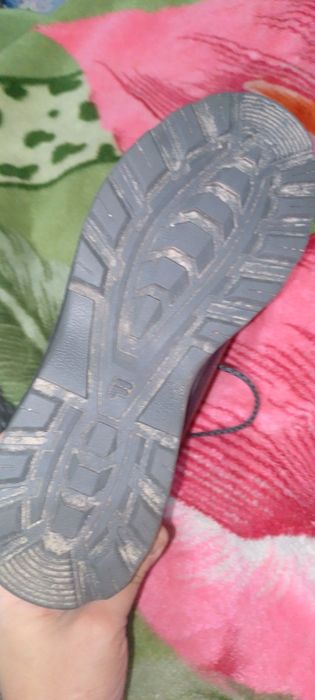 Срочно продам фирменные подростковые сапоги  Fila 39 р/р