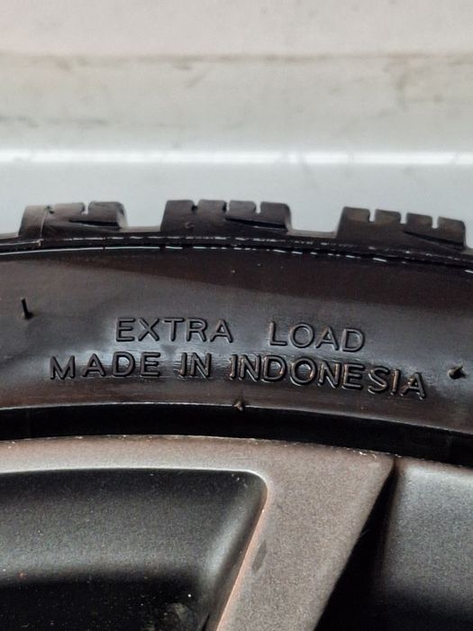 Jante Aliaj BORBET Y Black r19 cu cauciucuri Hankook.