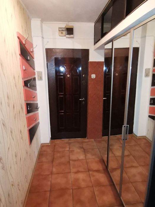 Închiriez apartament 2 camere Constanța