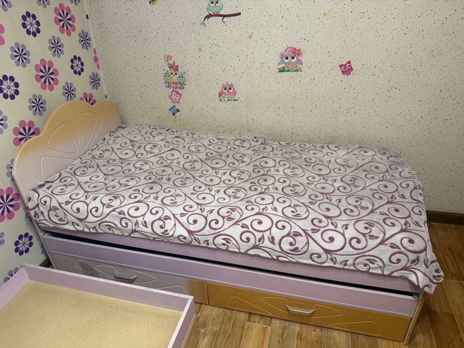 Кровать  односпальная 90*200