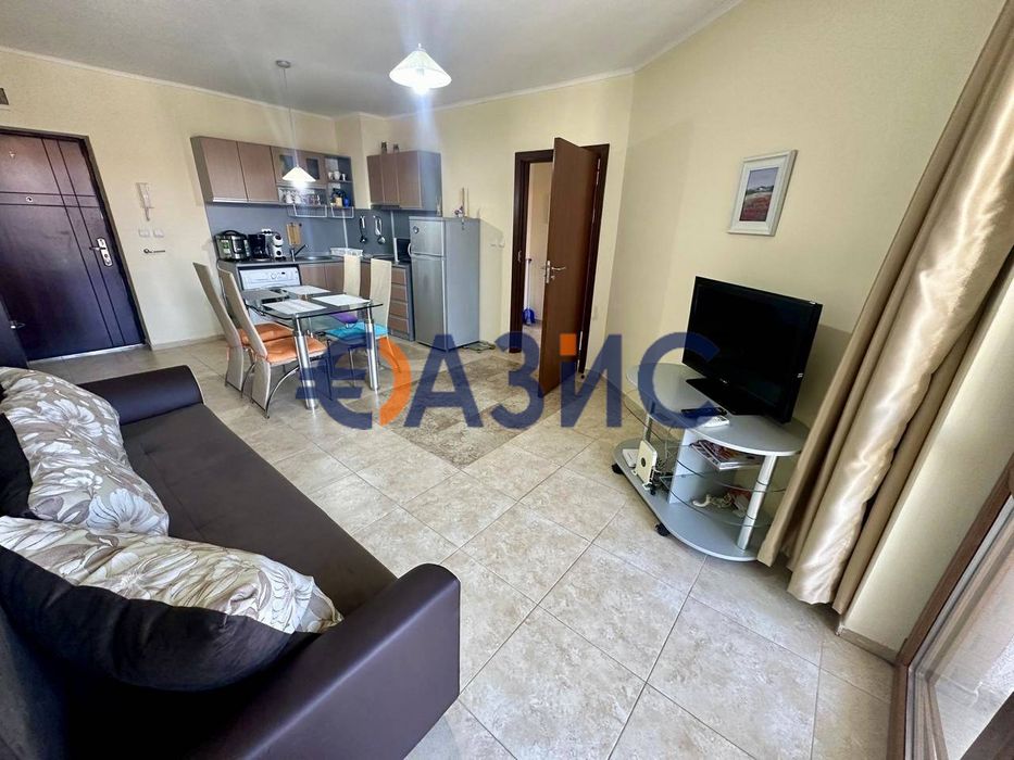 Продава се Тристаен апартамент в с. Равда, Област Бургас - 77 кв.м за 742 €/кв.м - Снимка #4