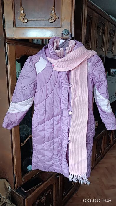 Продам пальто для девочки 10 лет
