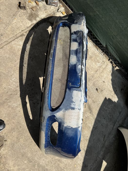 Предна броня пежо 406 купе