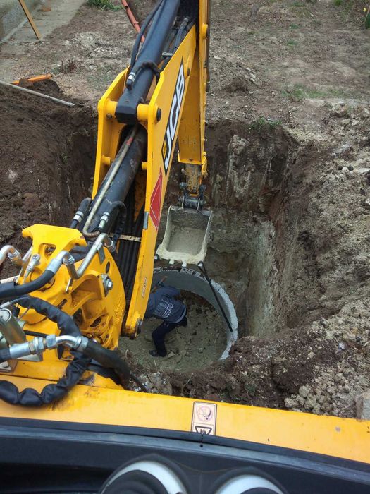 Услуги с комбиниран багер гр. Варна