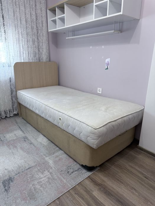 Комплект детска стая - легло, матрак, гардероб, бюро, етажерка към бюрото