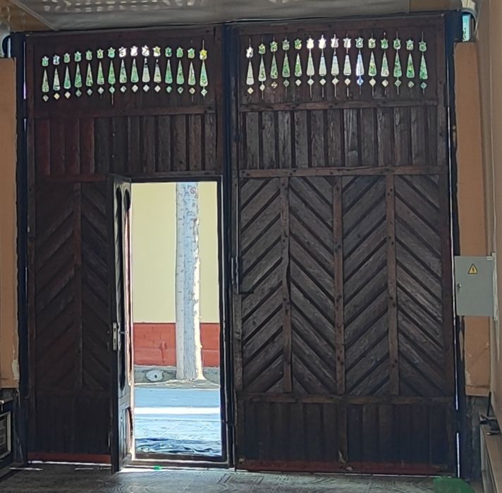 Darvoza hovli va uchastkalar uchun