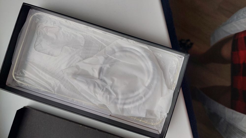 Продам сотовый телефон