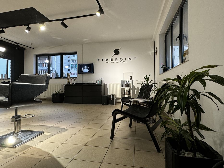 Post coafură de inchiriat!