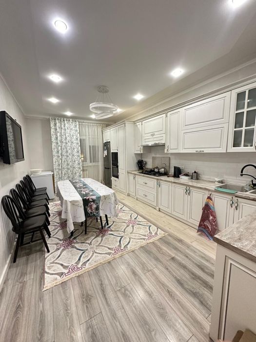 Кухонный гарнитур сатылады