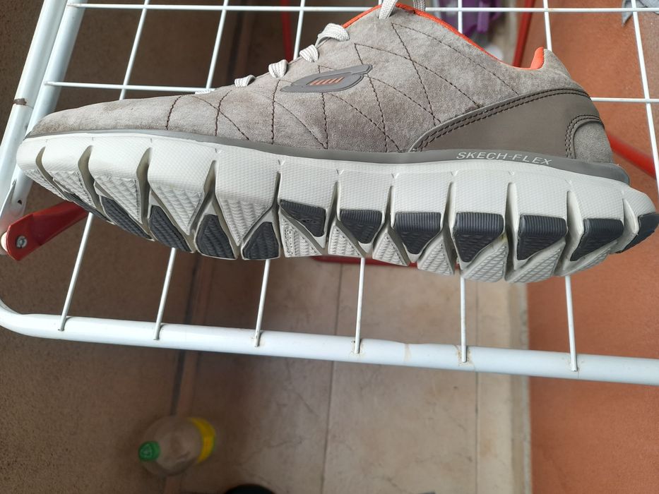 Маратонки Skechers Flex Gel  Номер 44 . Стелка 28,5 см.