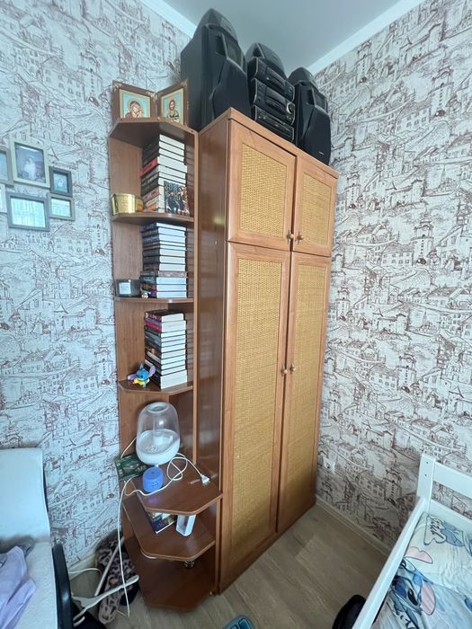 Продам Шкафы Б/У