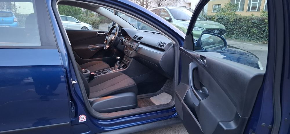 Volkswagen Passat B6 Benzina 1.6 FSi 116.Cp  6+1 Trepte Recent înmatri