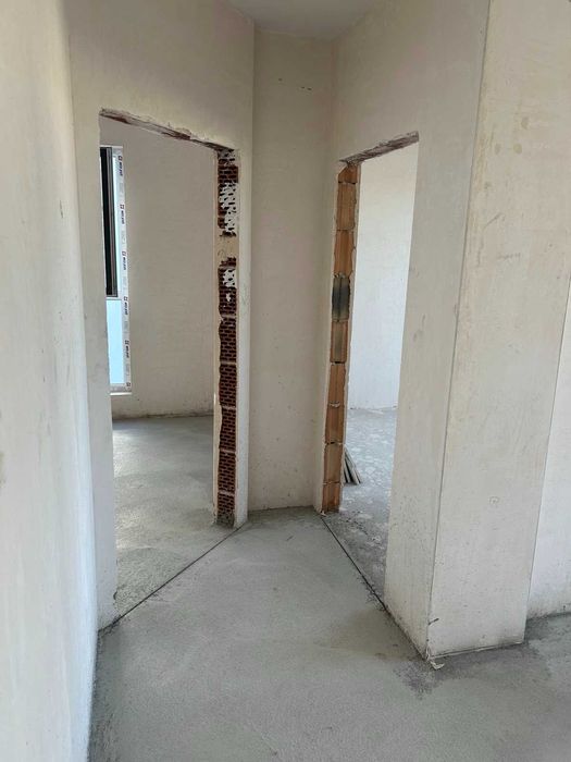 Продава се Тристаен апартамент в Поморие - 83 кв.м за 1049 €/кв.м - Снимка #3