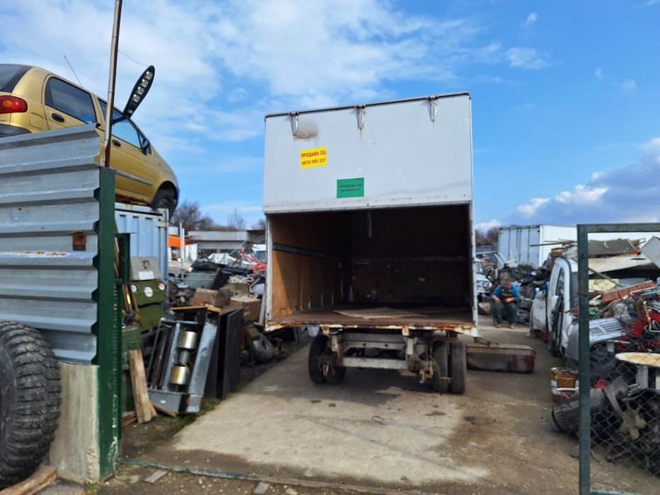 Алуминиев фургон за склад с размери 4.00 на 2.20 на 2.40 висок