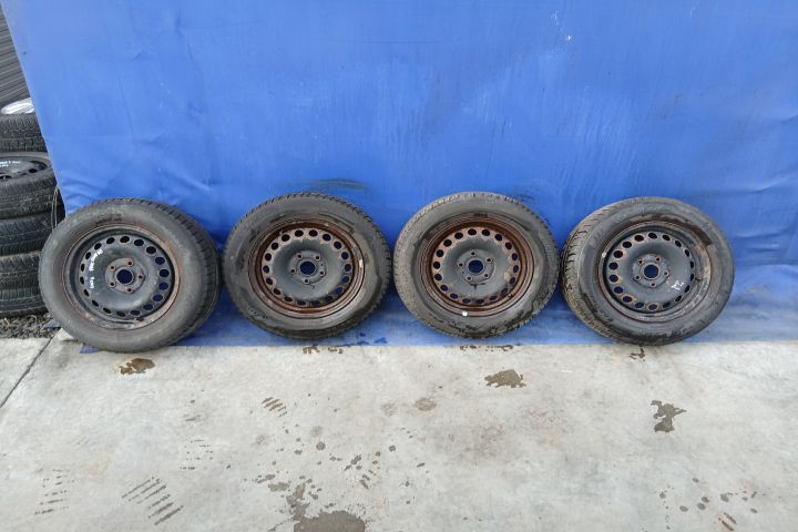 Jante tabla cu anvelope 15 - set 1K0601027T 195/65 R15 6JX15H2 1K0601
