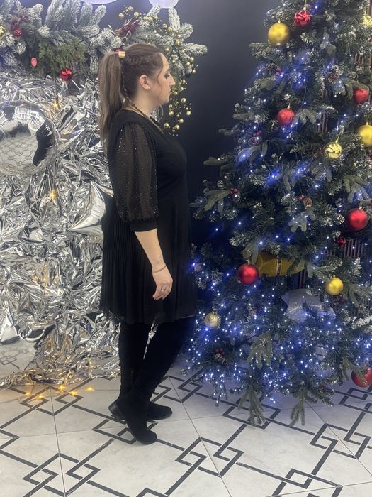 Продам платье черного цвета