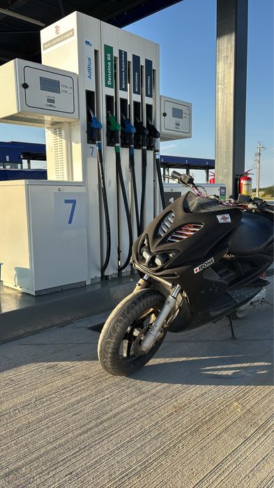 Vand scuter yamaka mbk 50cc