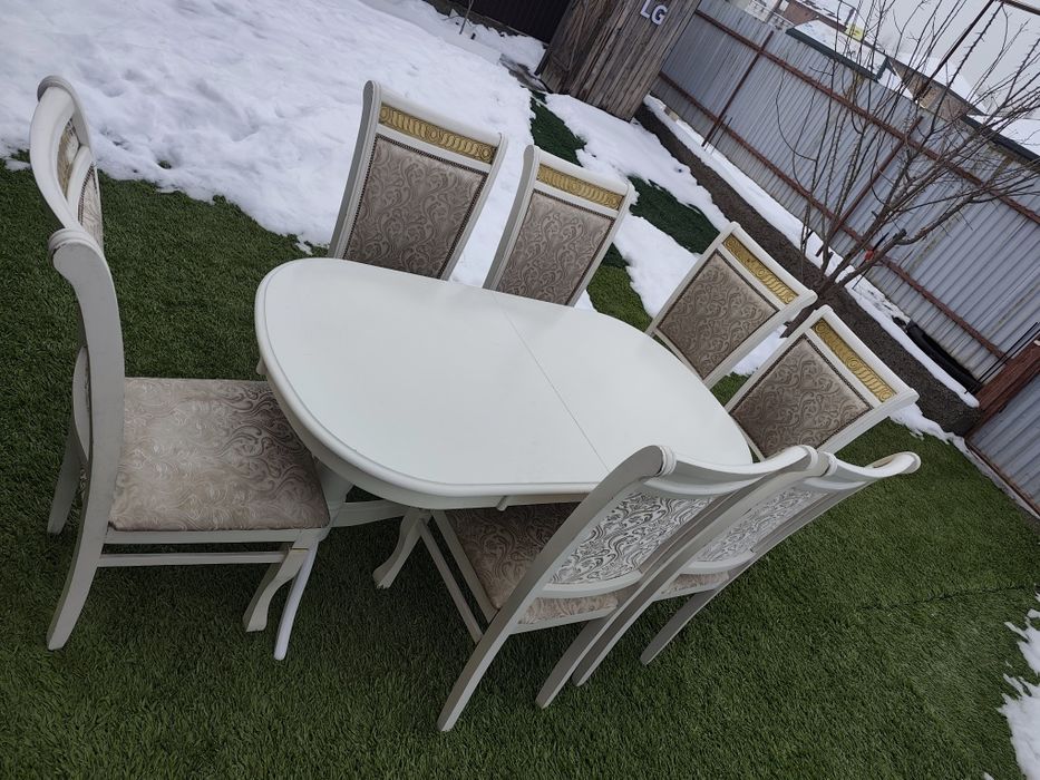 Стол раздвижной пр Малайзия + 7 стульев