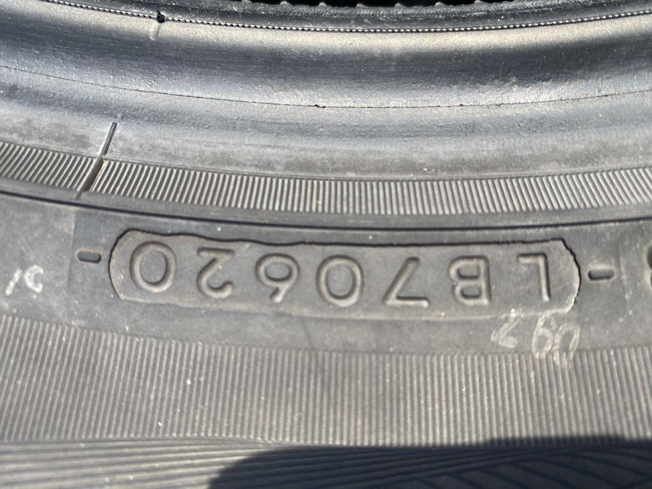 Шины 235/65/19 пара бу ёкагамма