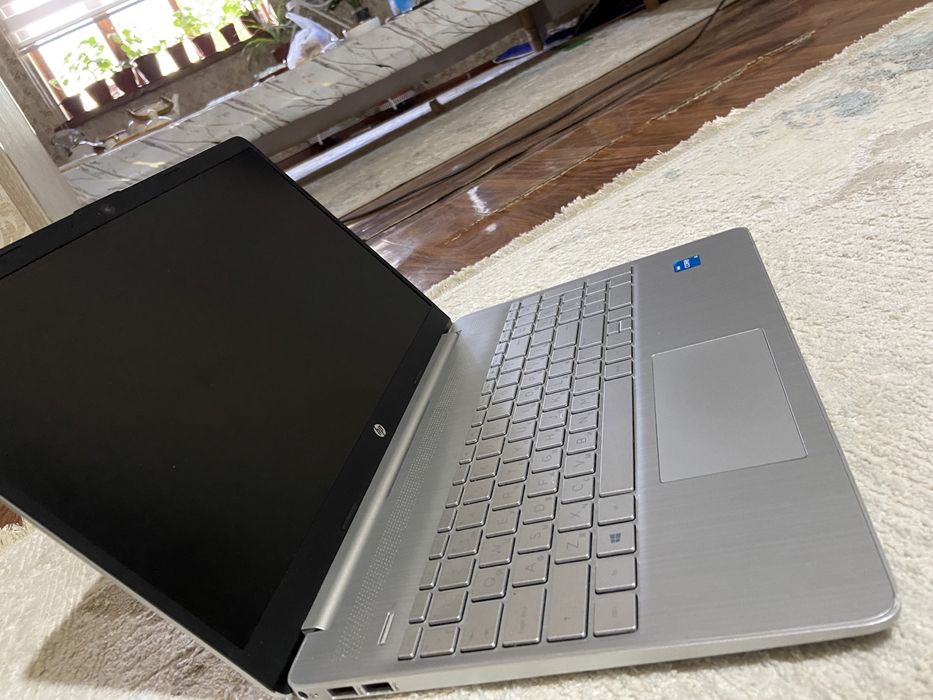 HP SSD 512gb Core-i3 11поколен