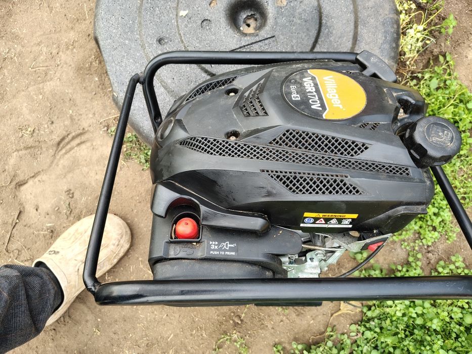 Moto burghiu 4 timpi , 4,5 cp , benzina.