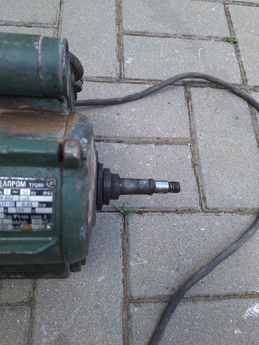 Електрически двигател асинхронен 4.8 А, 220 V, 0.55 kW