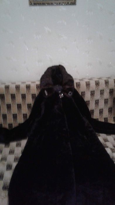 Продам мутоновую шубу