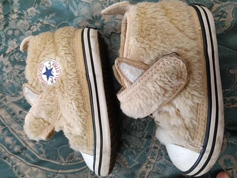 Продам детскую обувь