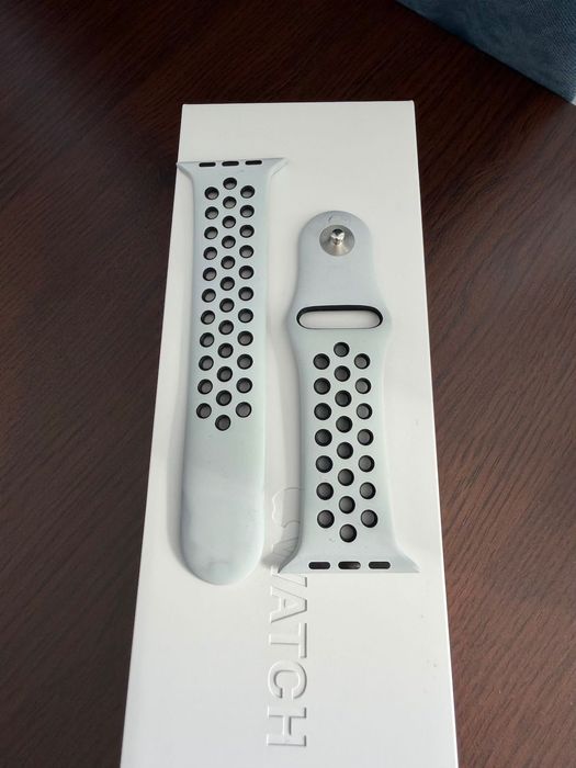 Apple Watch Series 7 45mm Aluminum