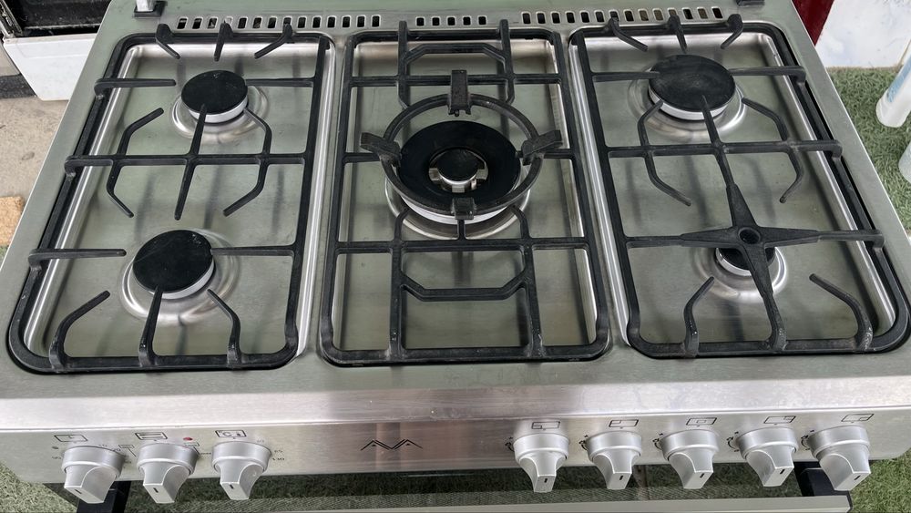 Газовая плита продам