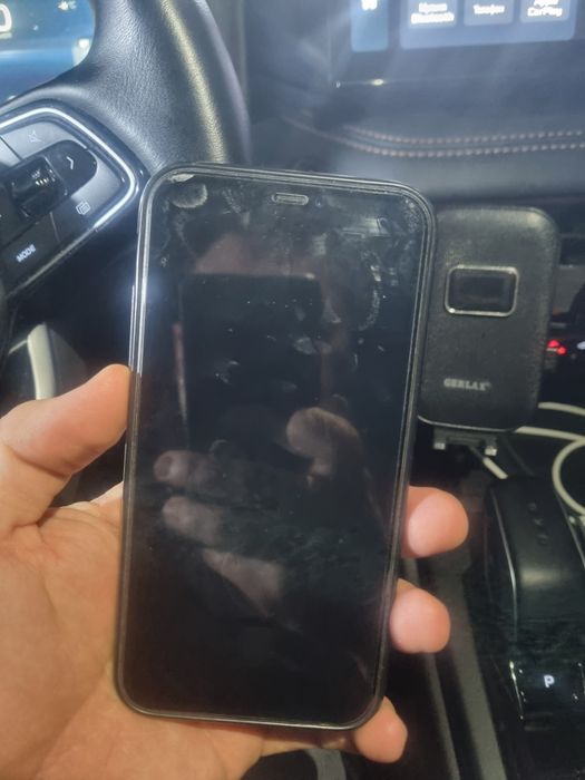 Срочно продам iphone 11