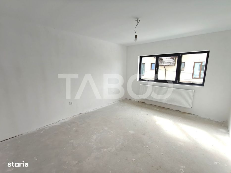 Apartament intabulat 3 camere balcon - etaj 1 - parcare - Comision 0