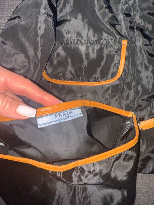 Екип Prada, пола + яке