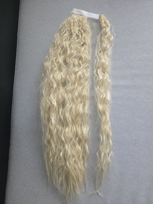 Чисто нова руса опашка на вълни