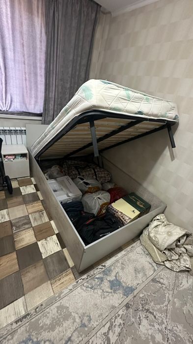 Детская кровать с матрасом