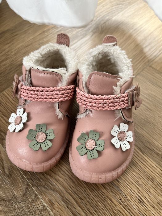 Обувь для девочки размер 24