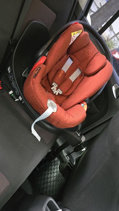 Vand scaun auto pentru bebelusi/copii ca nou. Cybex Cloud Z + baza isofix
